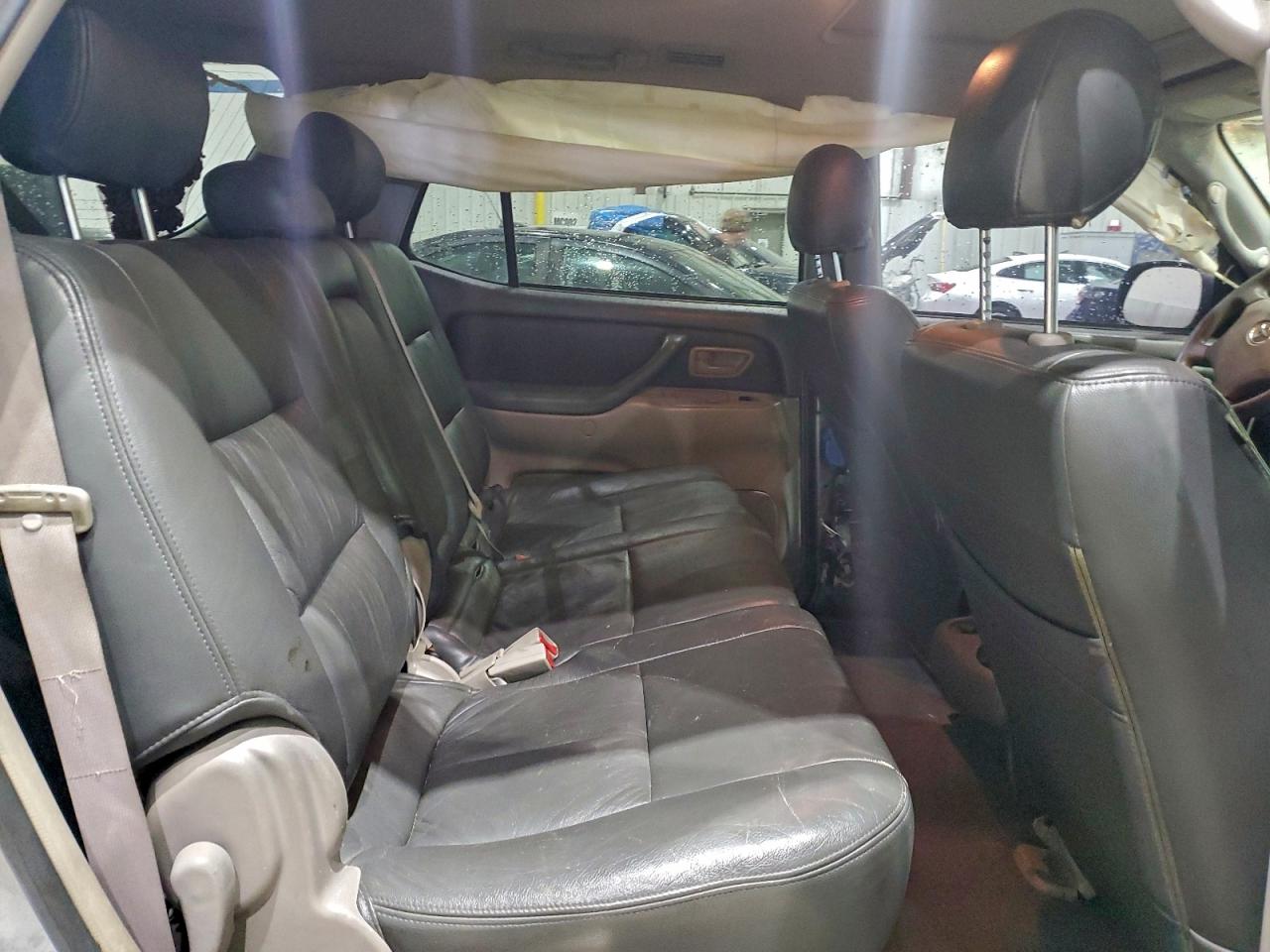 2005 TOYOTA SEQUOIA