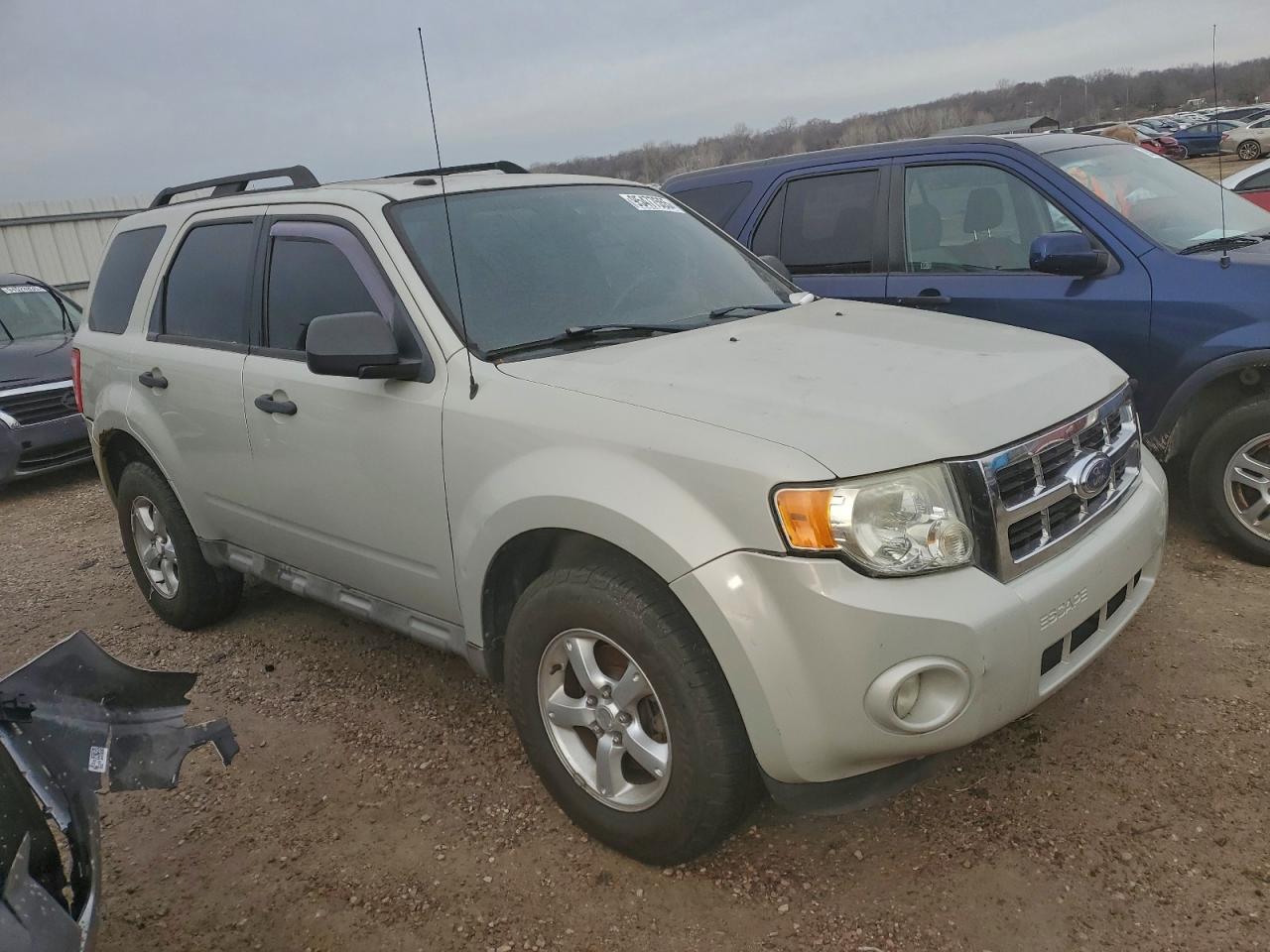 2009 FORD ESCAPE