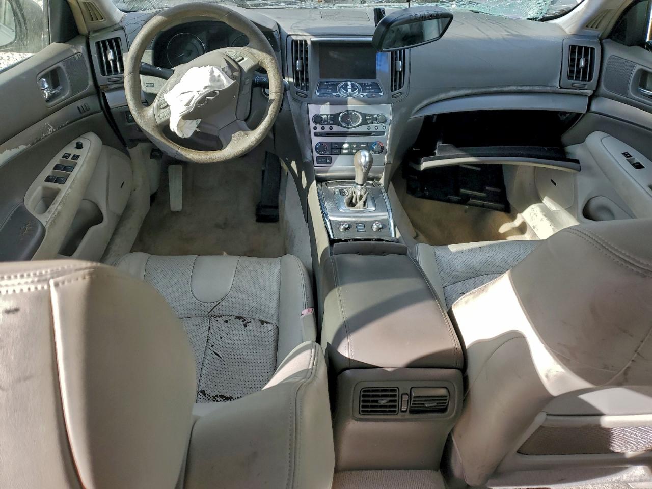 2011 INFINITI G37