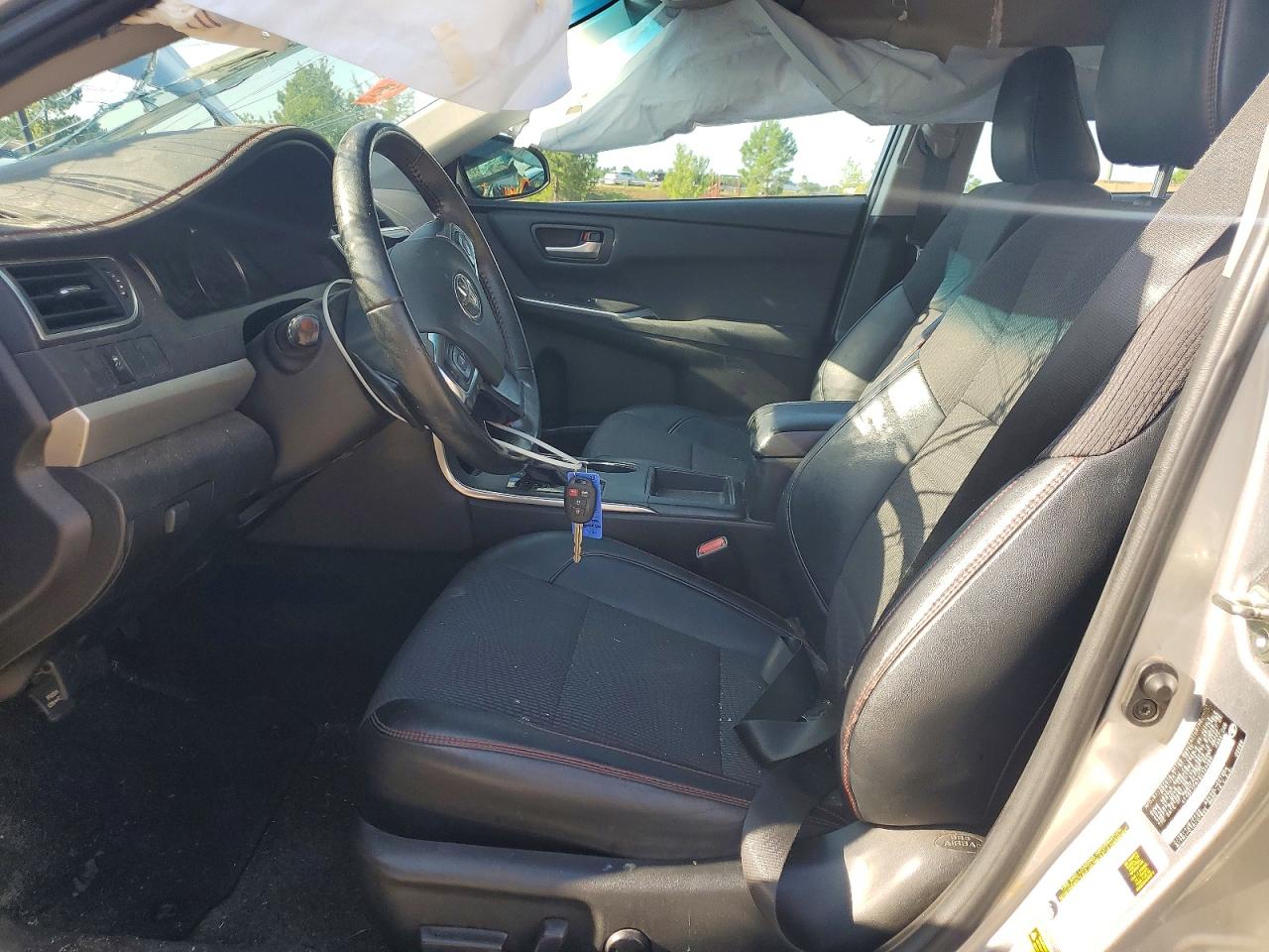 2016 TOYOTA CAMRY