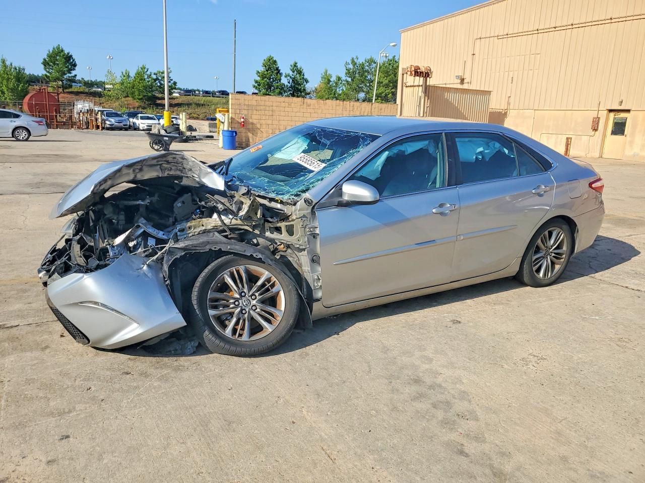 2016 TOYOTA CAMRY