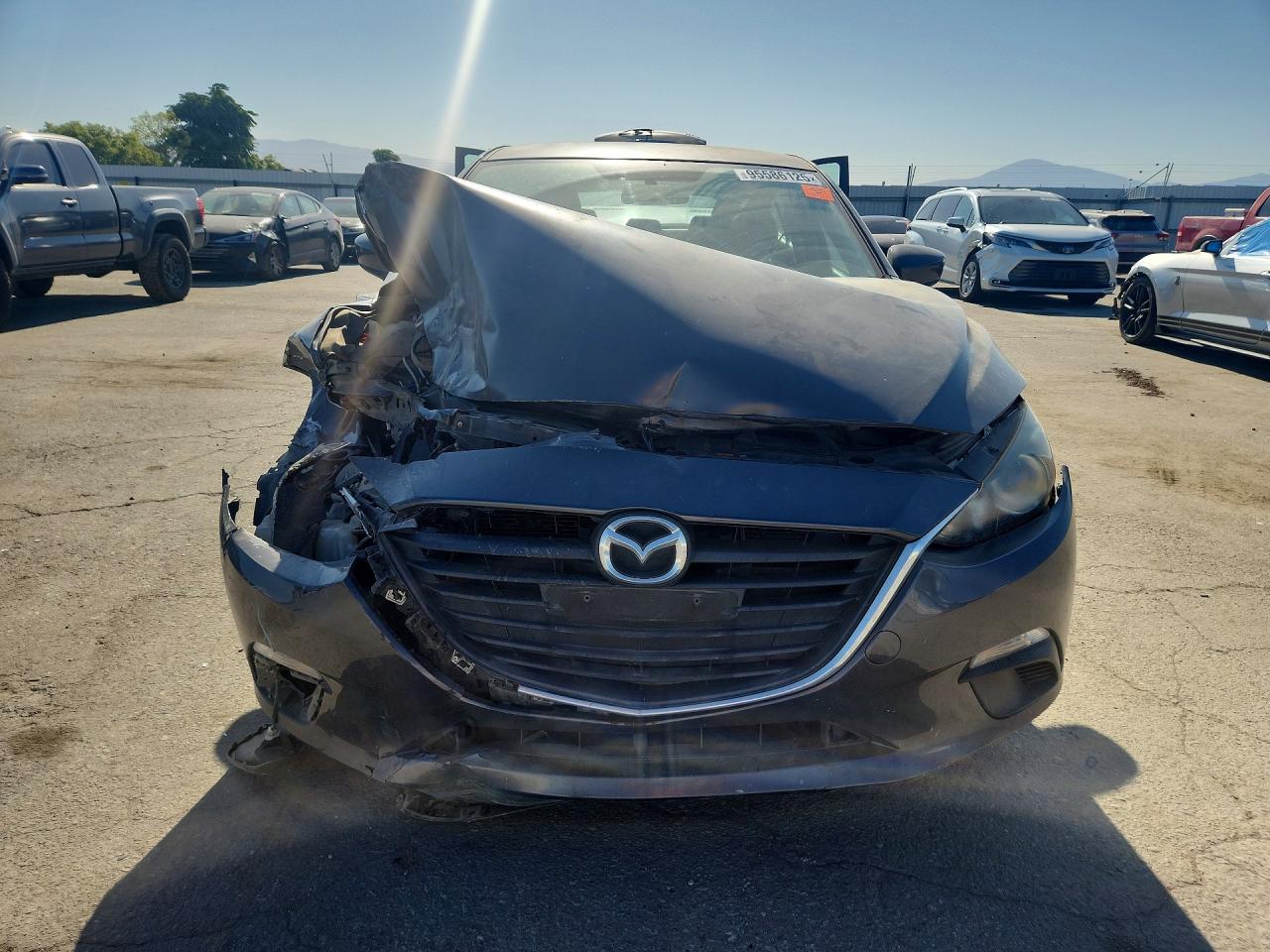 2016 MAZDA 3