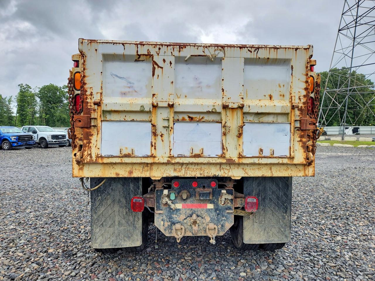 2009 INTERNATIONAL 4000 SERIE