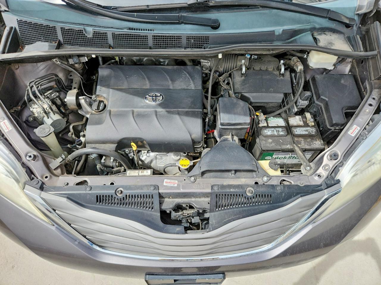 2014 TOYOTA SIENNA