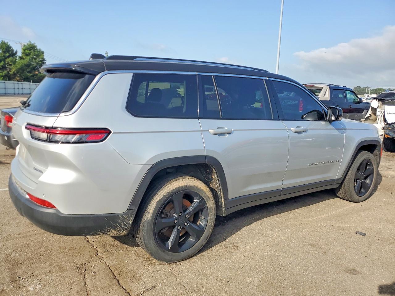 2021 JEEP CHEROKEE