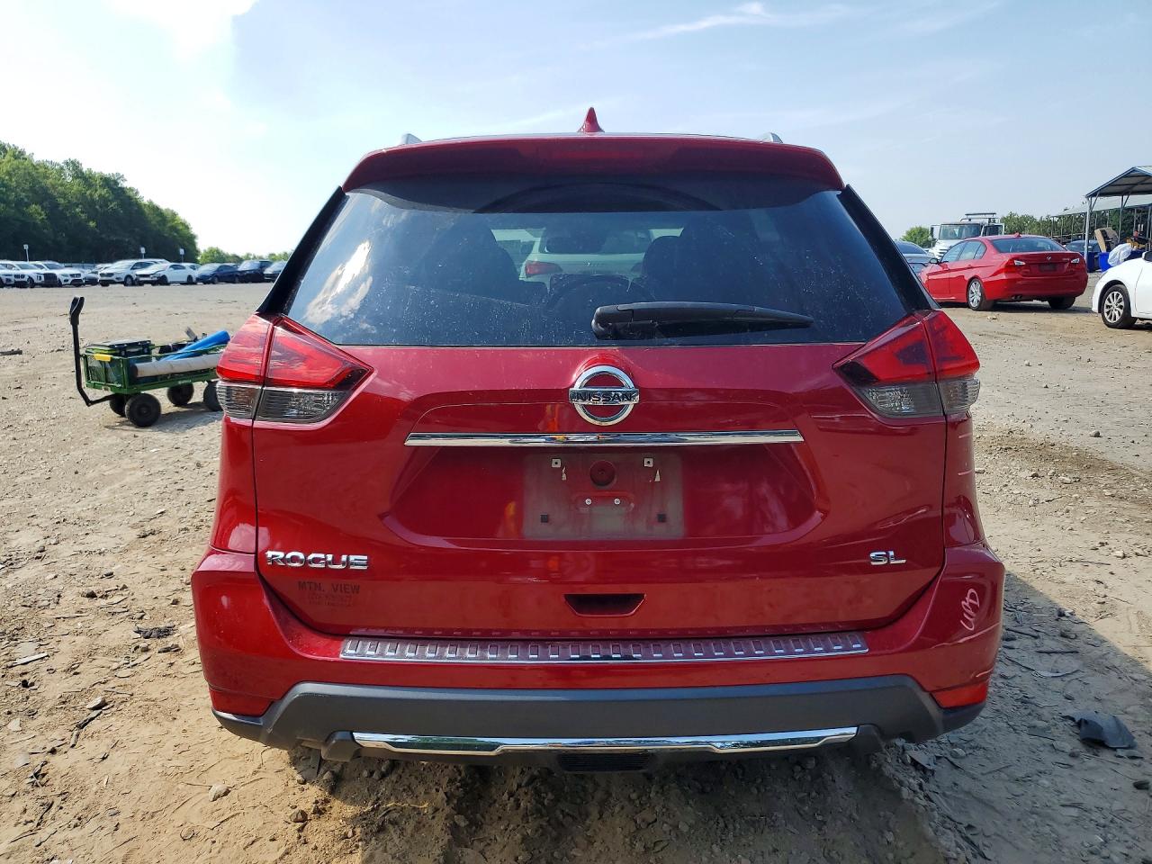 2017 NISSAN ROGUE