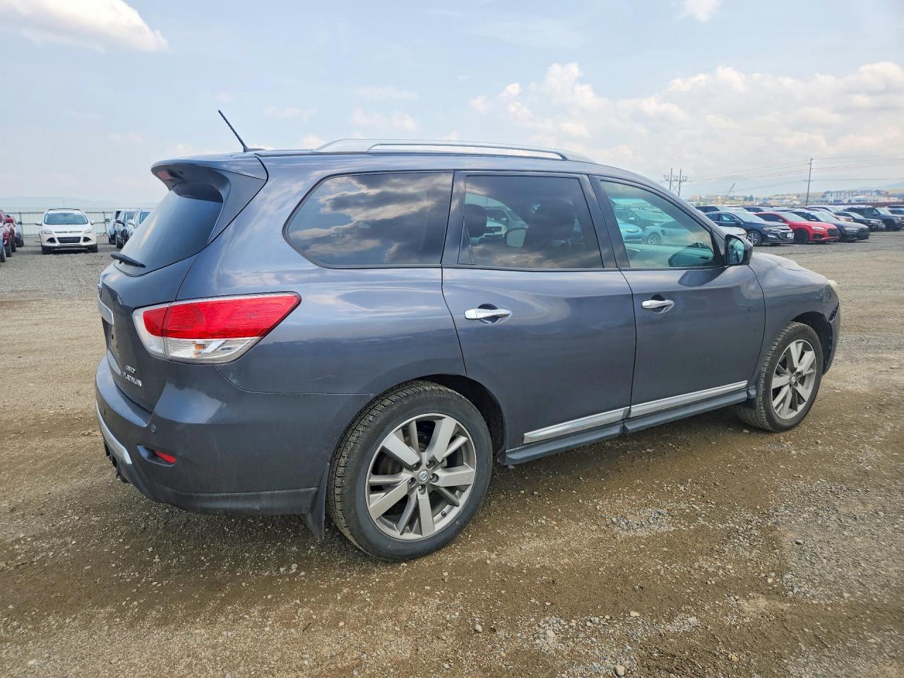 2013 NISSAN PATHFINDER