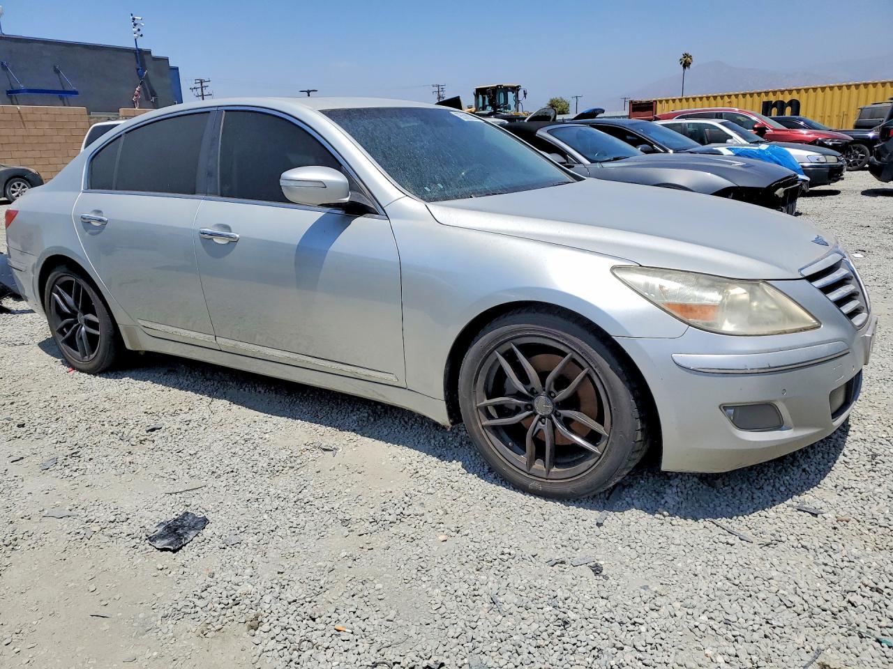 2011 HYUNDAI GENESIS