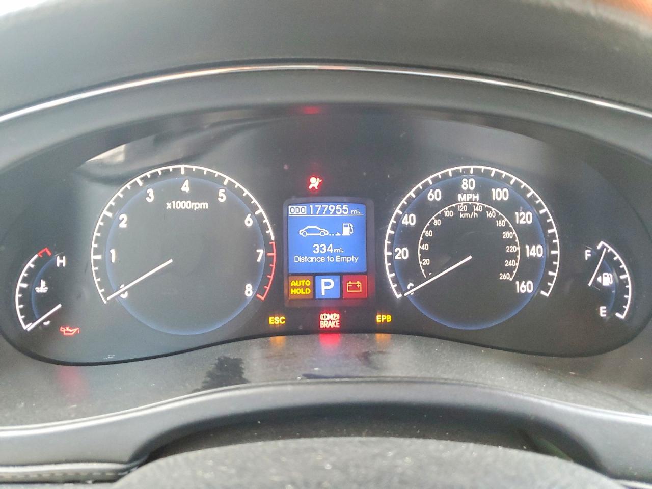 2011 HYUNDAI GENESIS