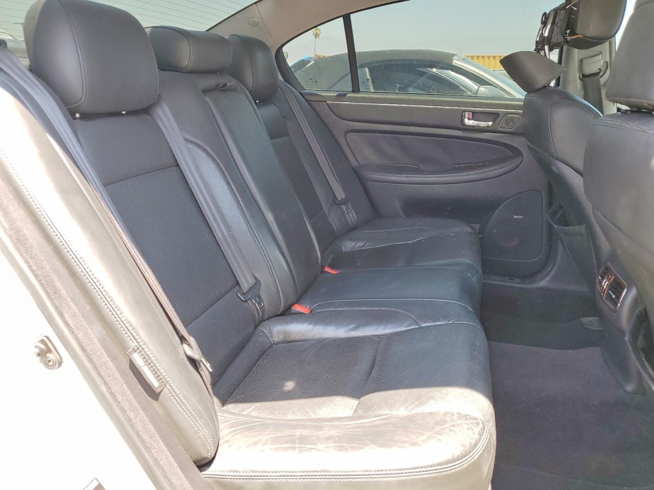 2011 HYUNDAI GENESIS