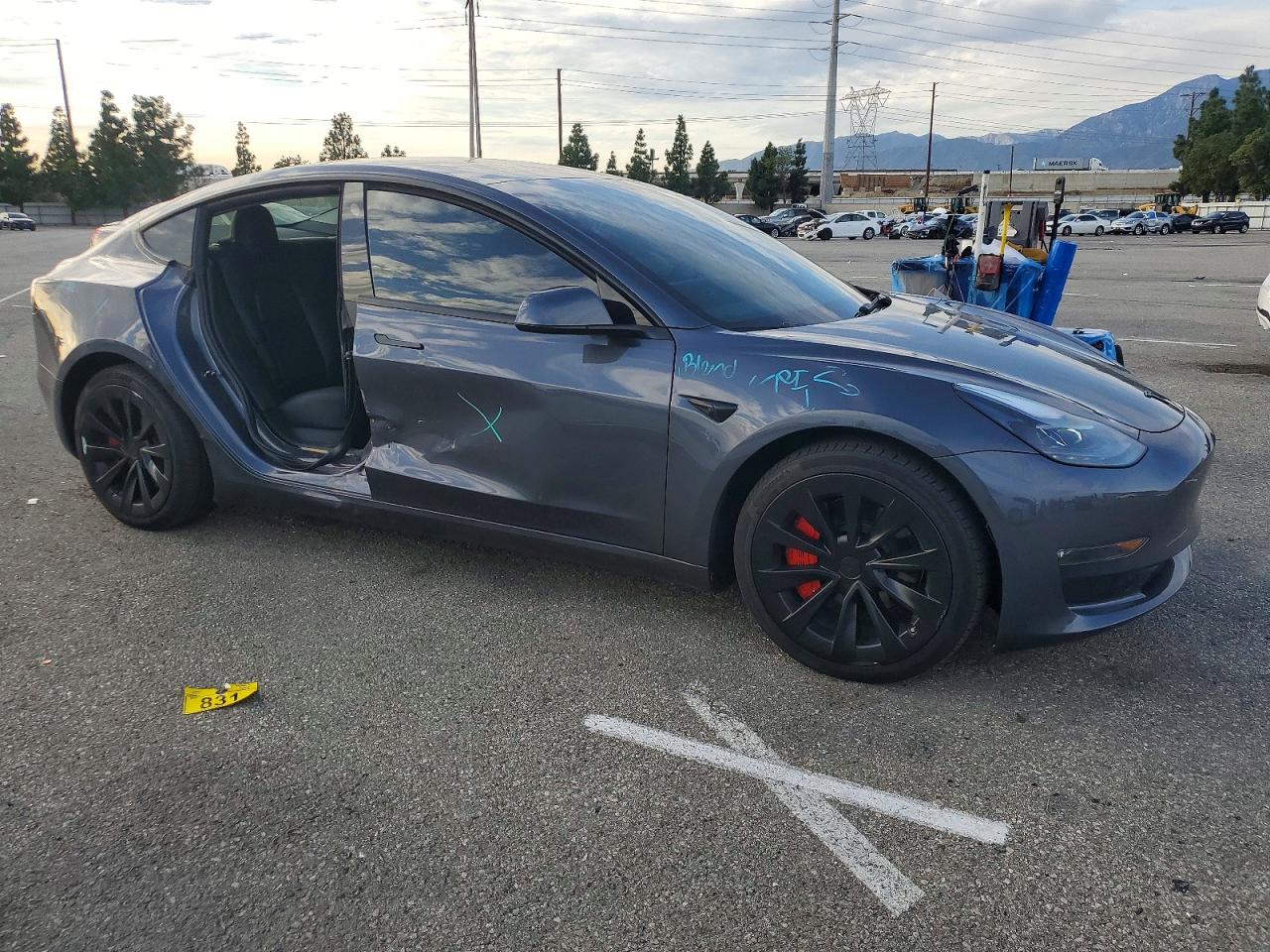 2023 TESLA MODEL 3