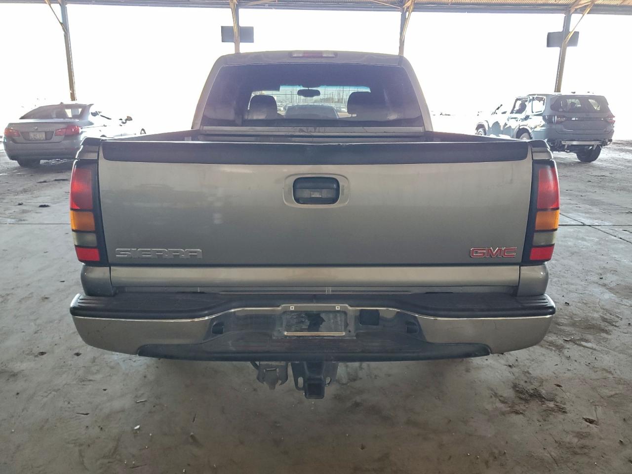 2006 GMC SIERRA