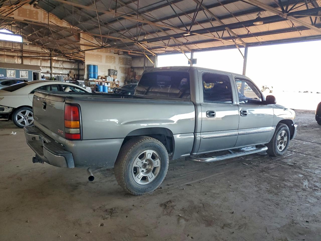 2006 GMC SIERRA
