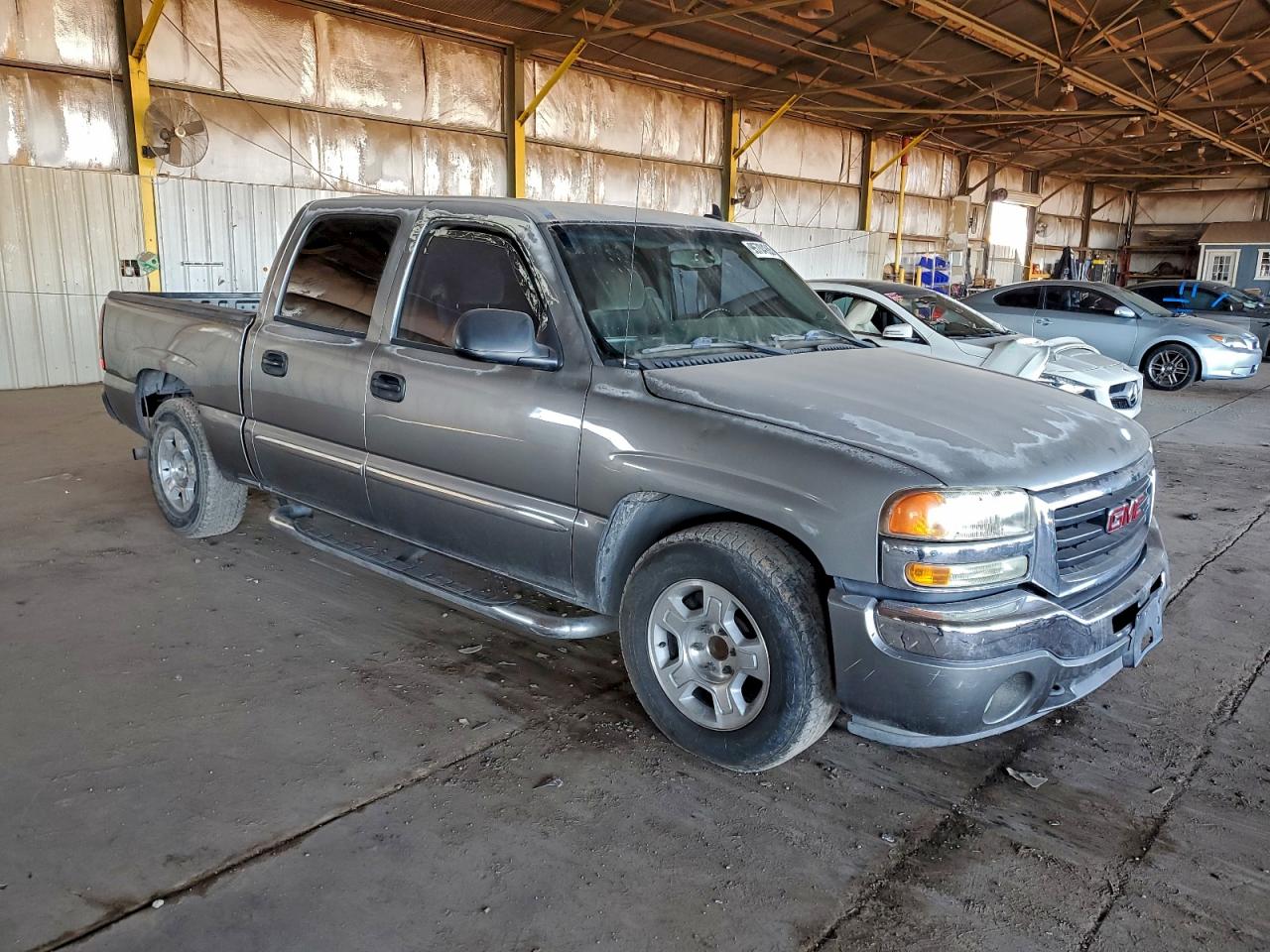 2006 GMC SIERRA
