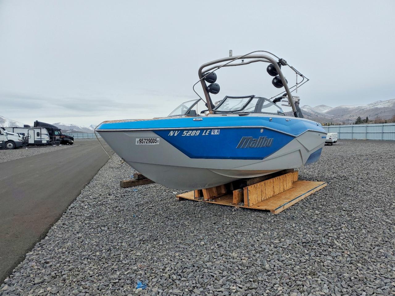2023 MALIBU WAKESETTER