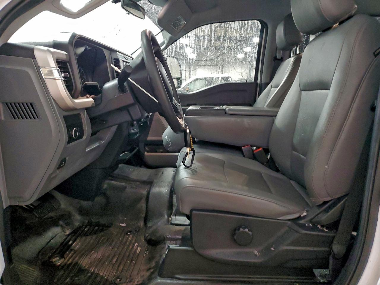 2025 FORD F250