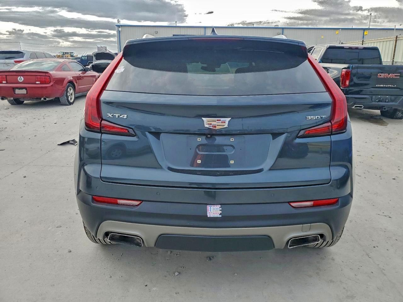 2020 CADILLAC XT4