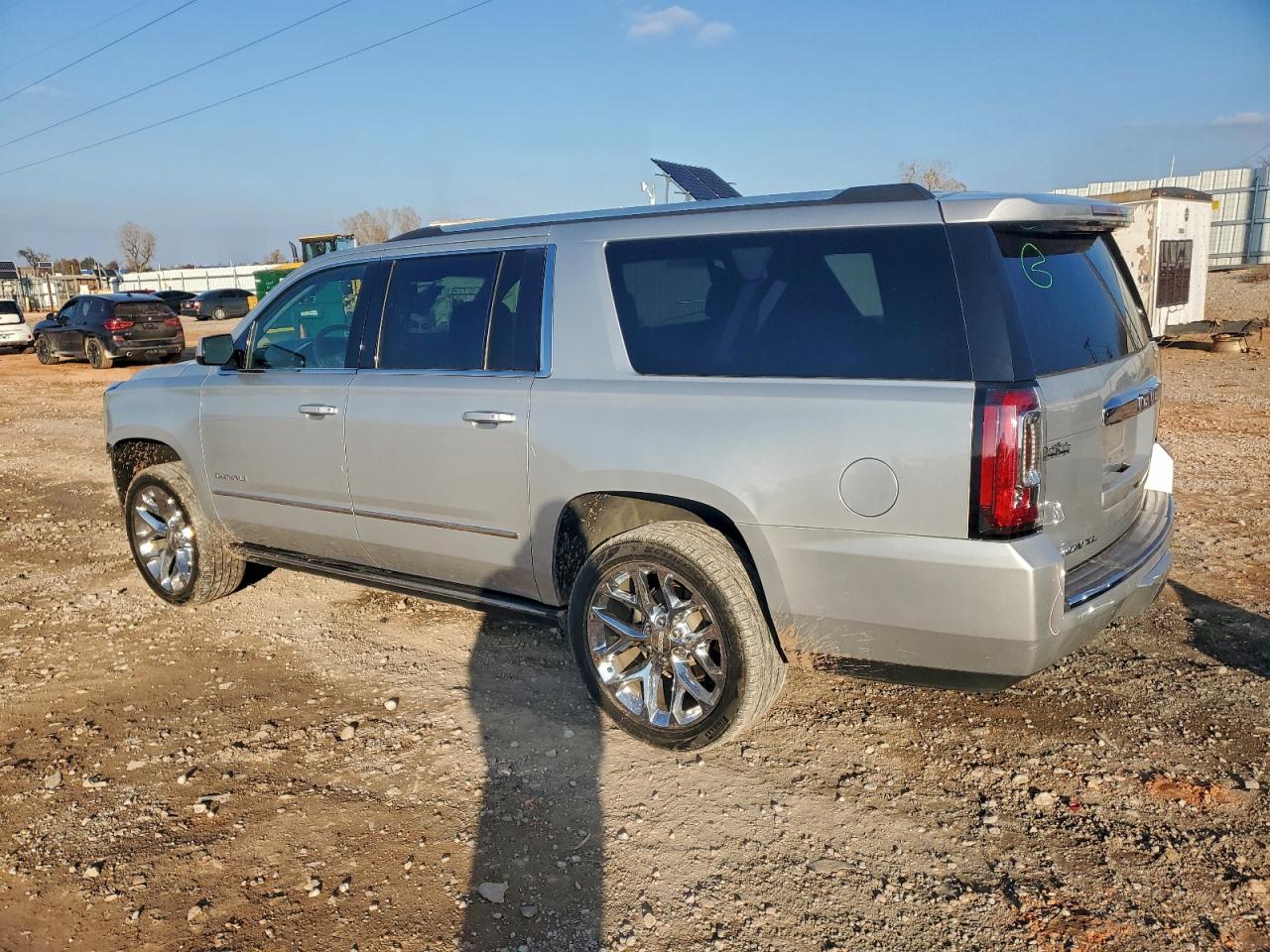 2019 GMC YUKON