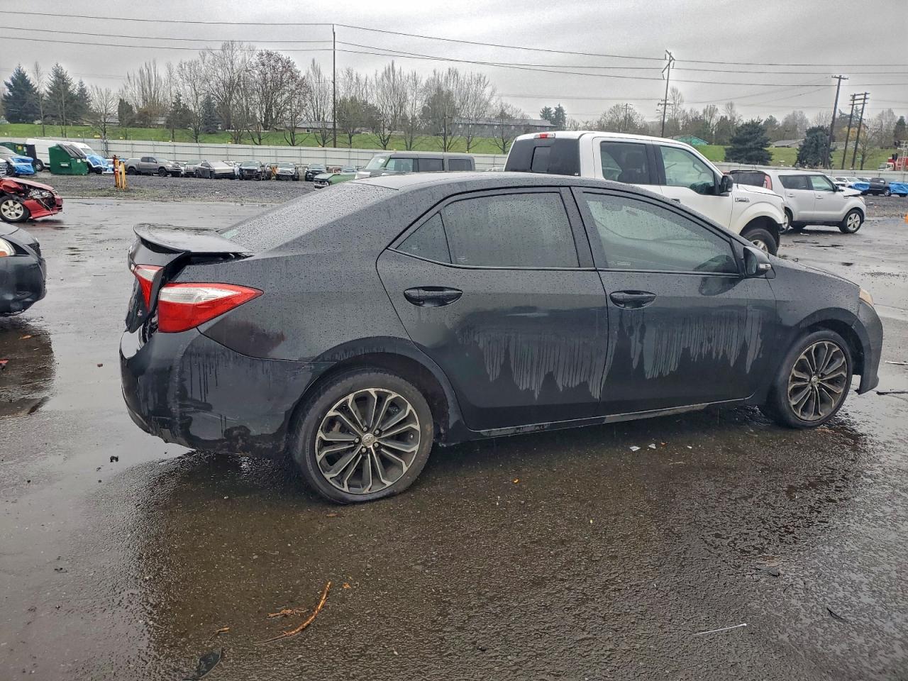 2015 TOYOTA COROLLA