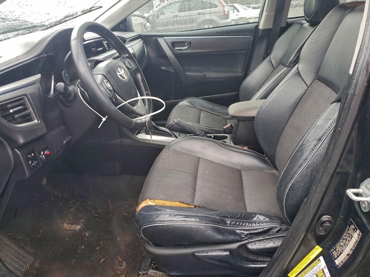 2015 TOYOTA COROLLA