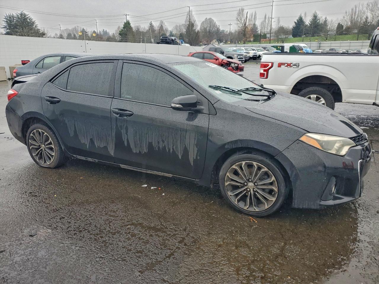 2015 TOYOTA COROLLA