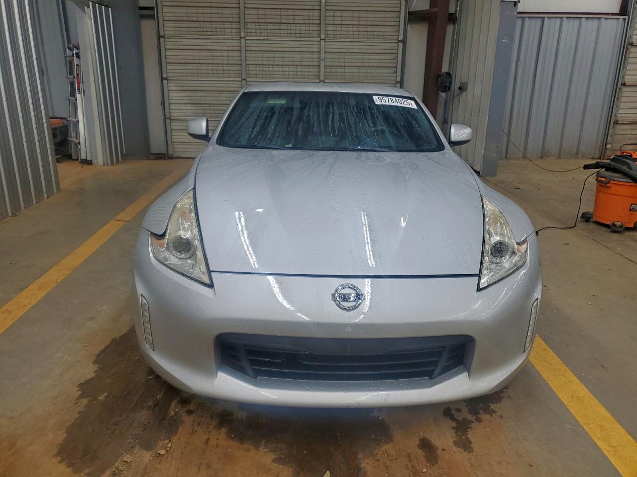 2015 NISSAN 370Z