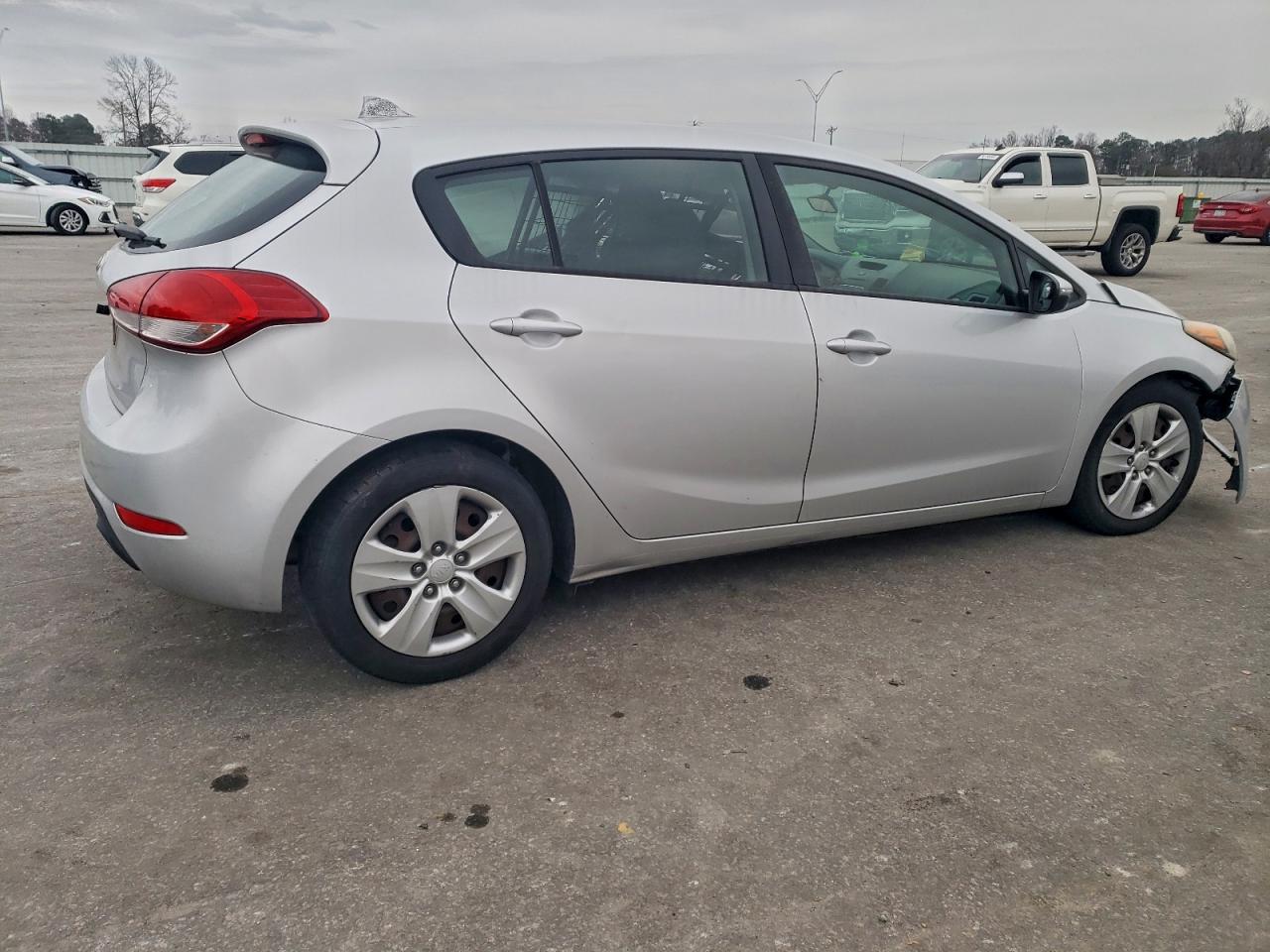 2016 KIA FORTE