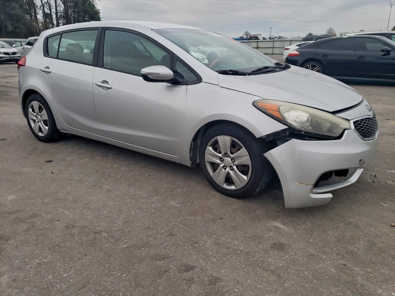 2016 KIA FORTE