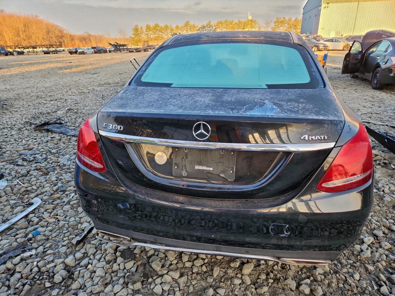 2015 MERCEDES-BENZ C-CLASS