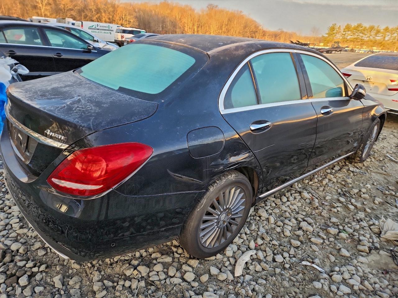 2015 MERCEDES-BENZ C-CLASS