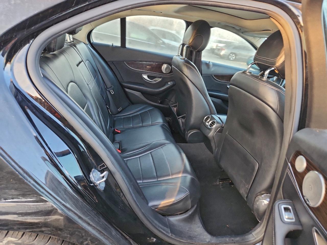 2015 MERCEDES-BENZ C-CLASS