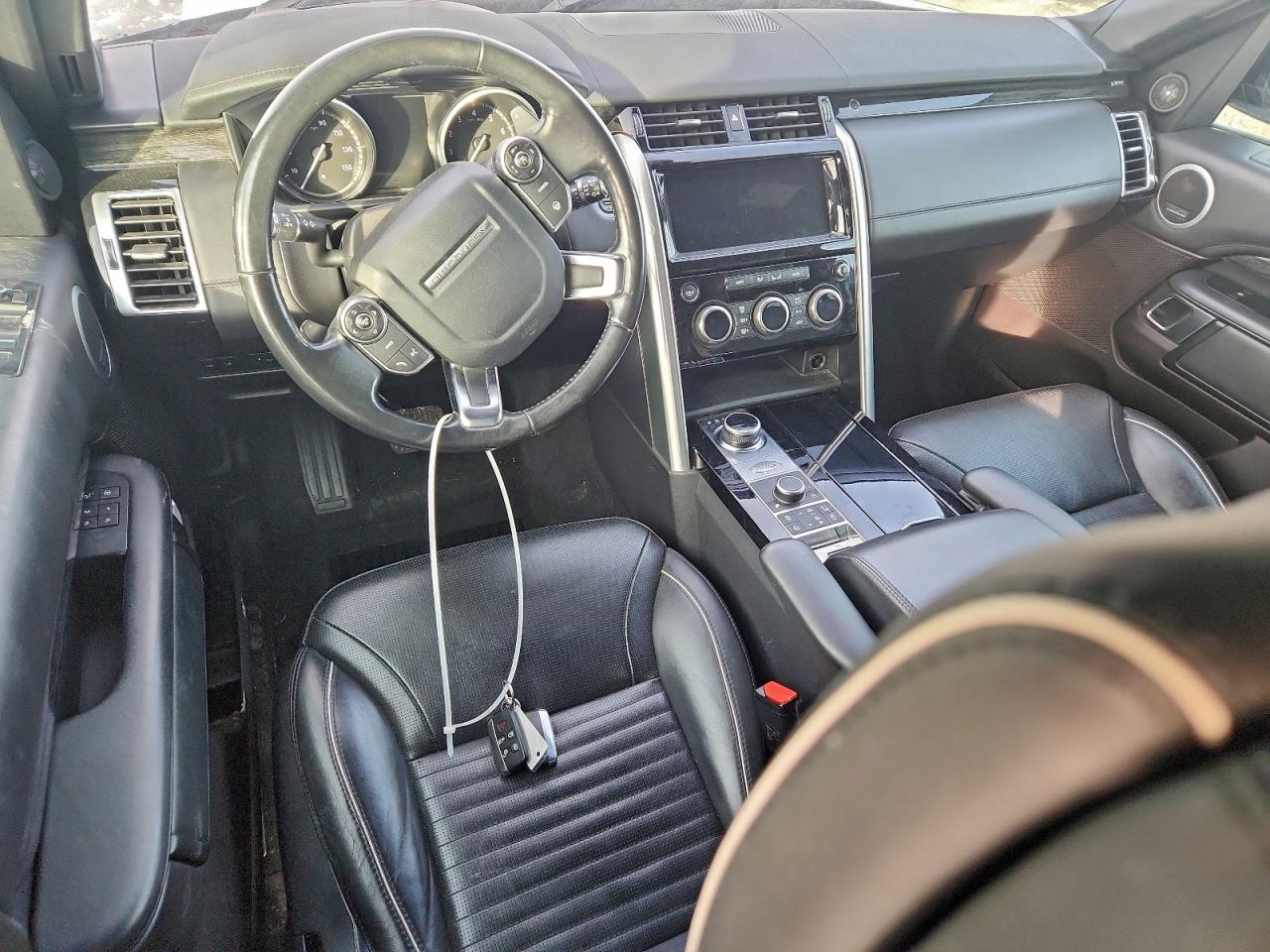 2017 LAND ROVER DISCOVERY