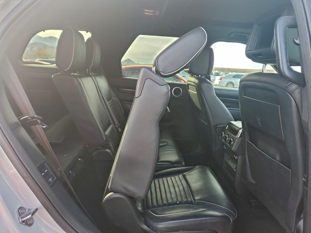 2017 LAND ROVER DISCOVERY