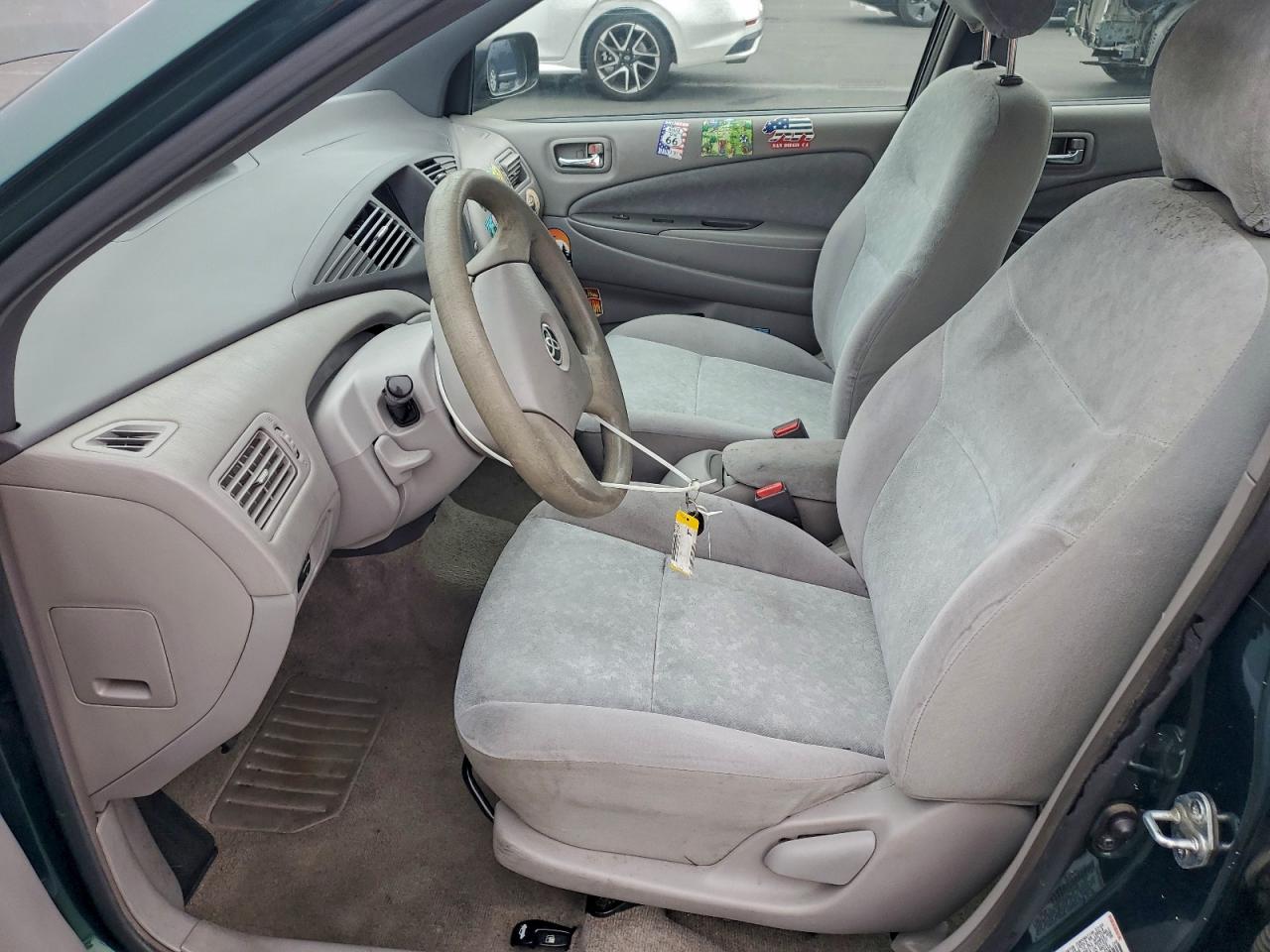 2001 TOYOTA PRIUS
