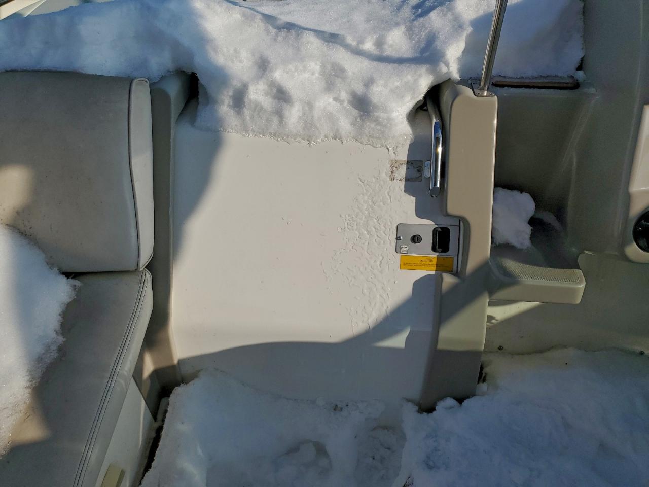 2002 CRUISERS YACHTS 3672 EXPRE
