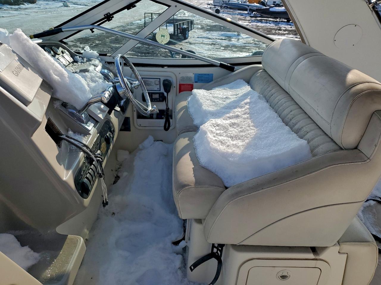 2002 CRUISERS YACHTS 3672 EXPRE