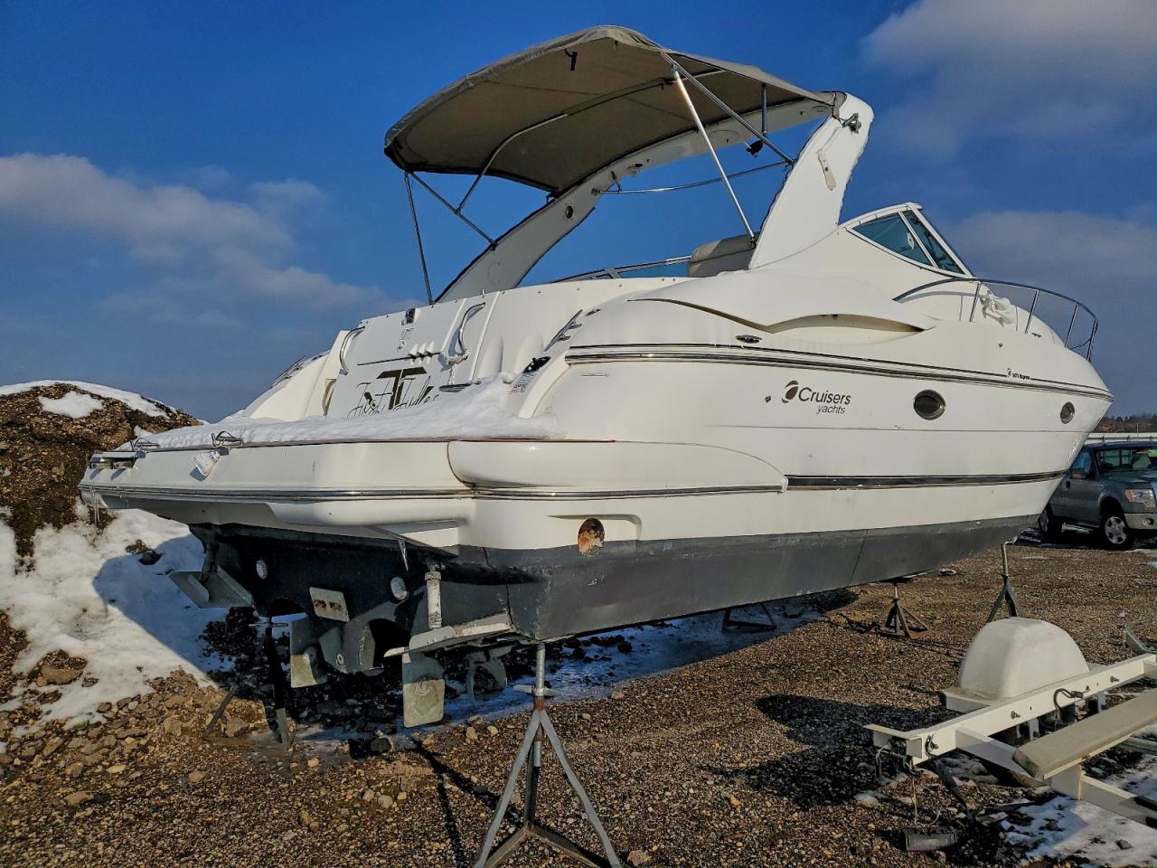 2002 CRUISERS YACHTS 3672 EXPRE