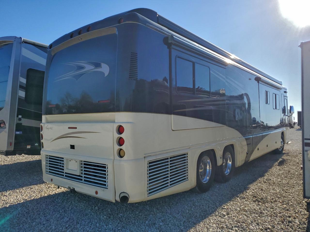 2006 FORETRAVEL MOTORHOME MOTORHOME