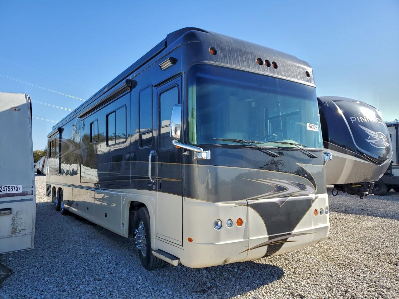 2006 FORETRAVEL MOTORHOME MOTORHOME