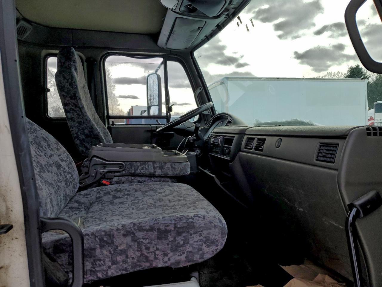 2008 NISSAN DIESEL UD1800 HD