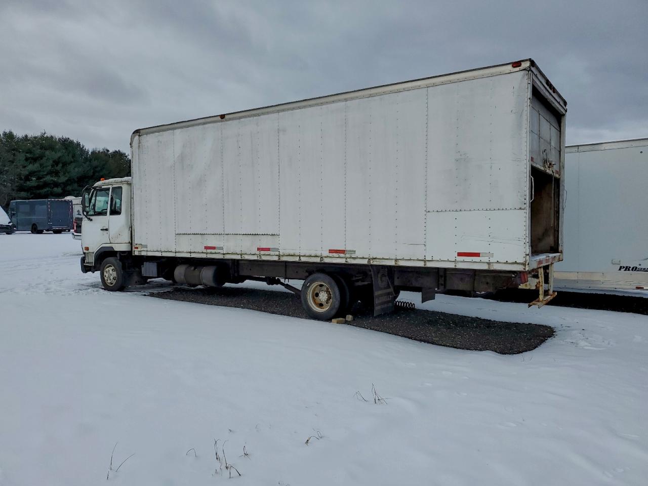 2008 NISSAN DIESEL UD1800 HD