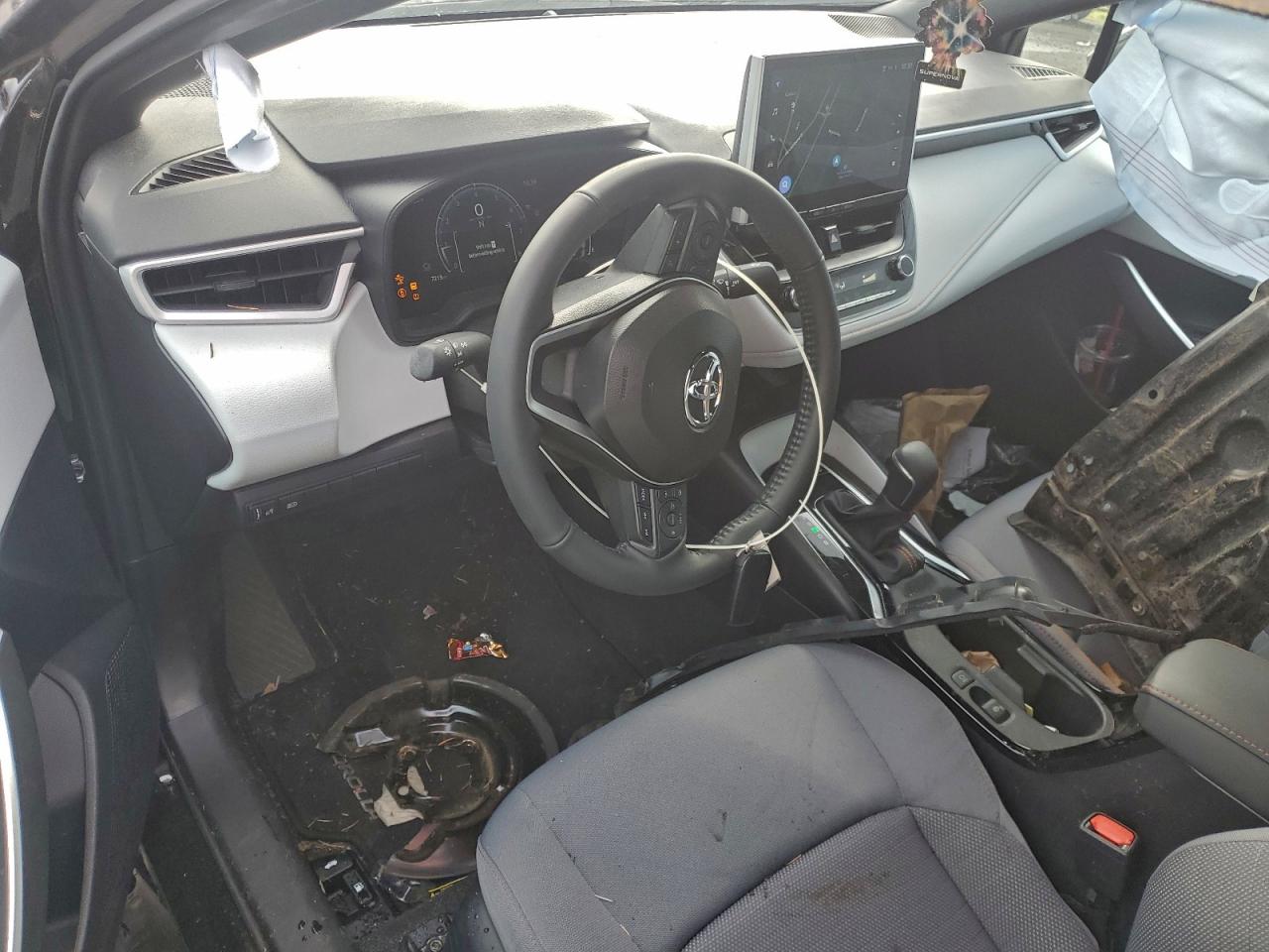 2025 TOYOTA COROLLA