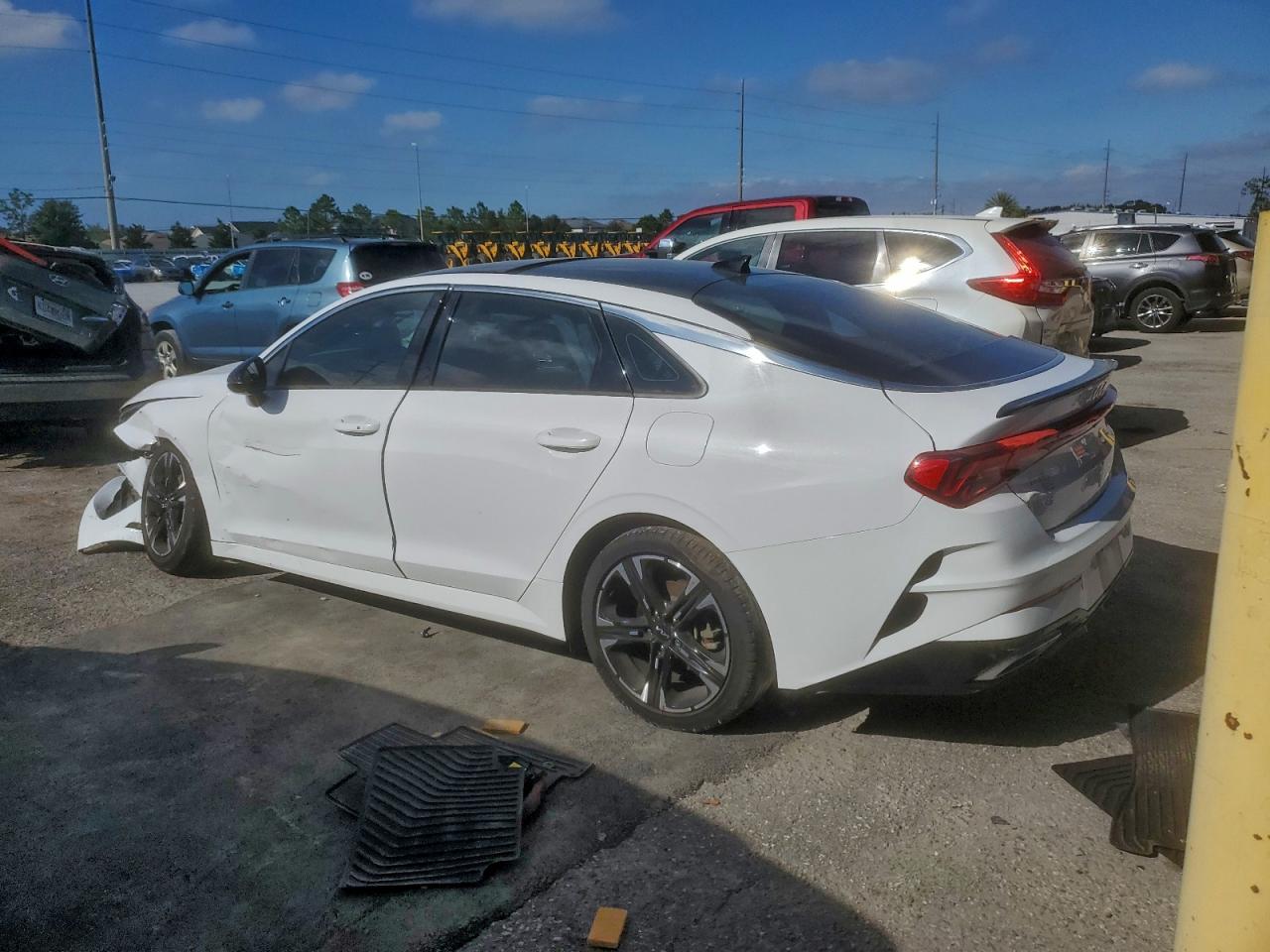 2023 KIA K5