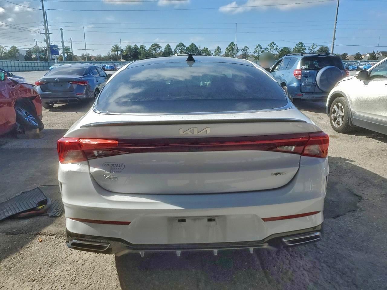 2023 KIA K5