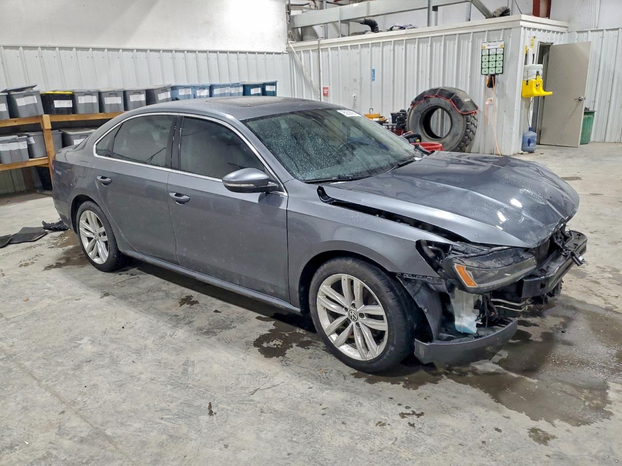 2018 VOLKSWAGEN PASSAT