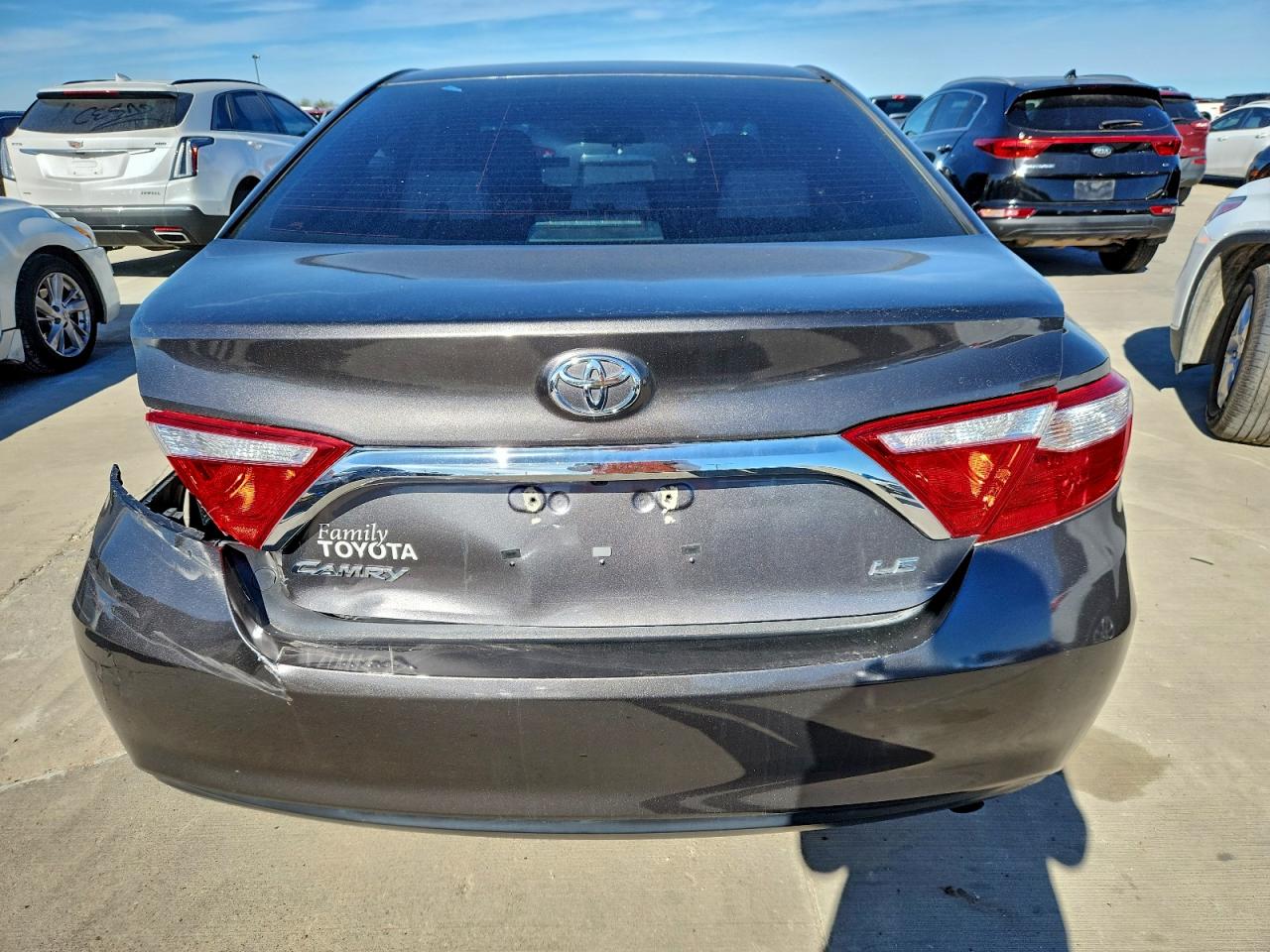 2016 TOYOTA CAMRY
