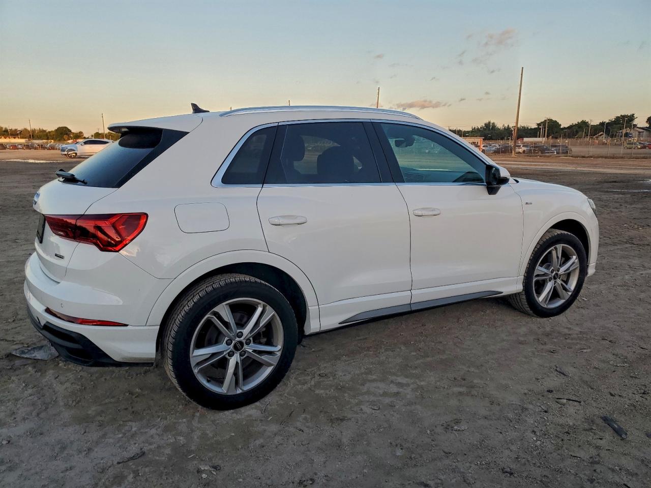 2023 AUDI Q3