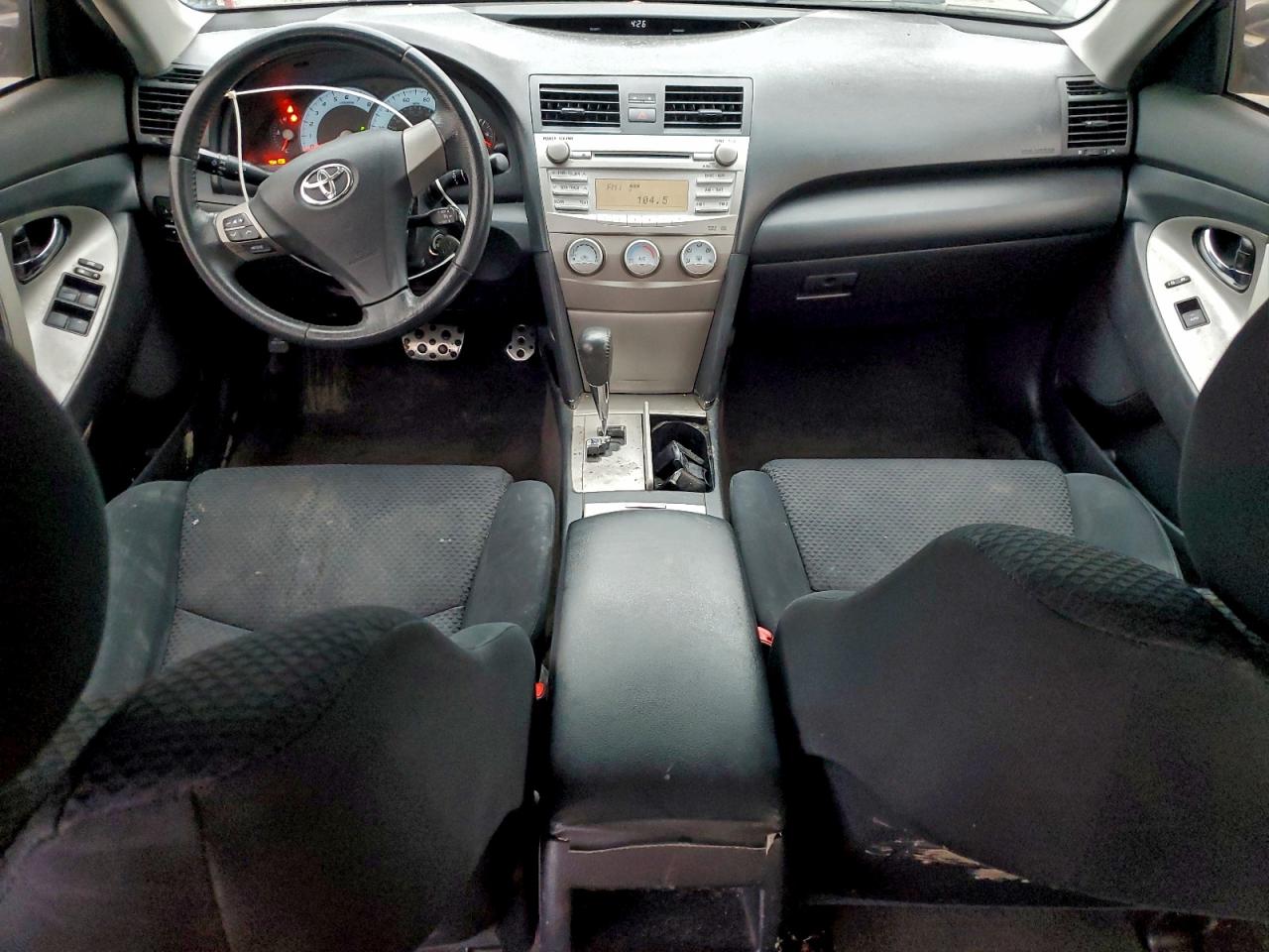 2011 TOYOTA CAMRY