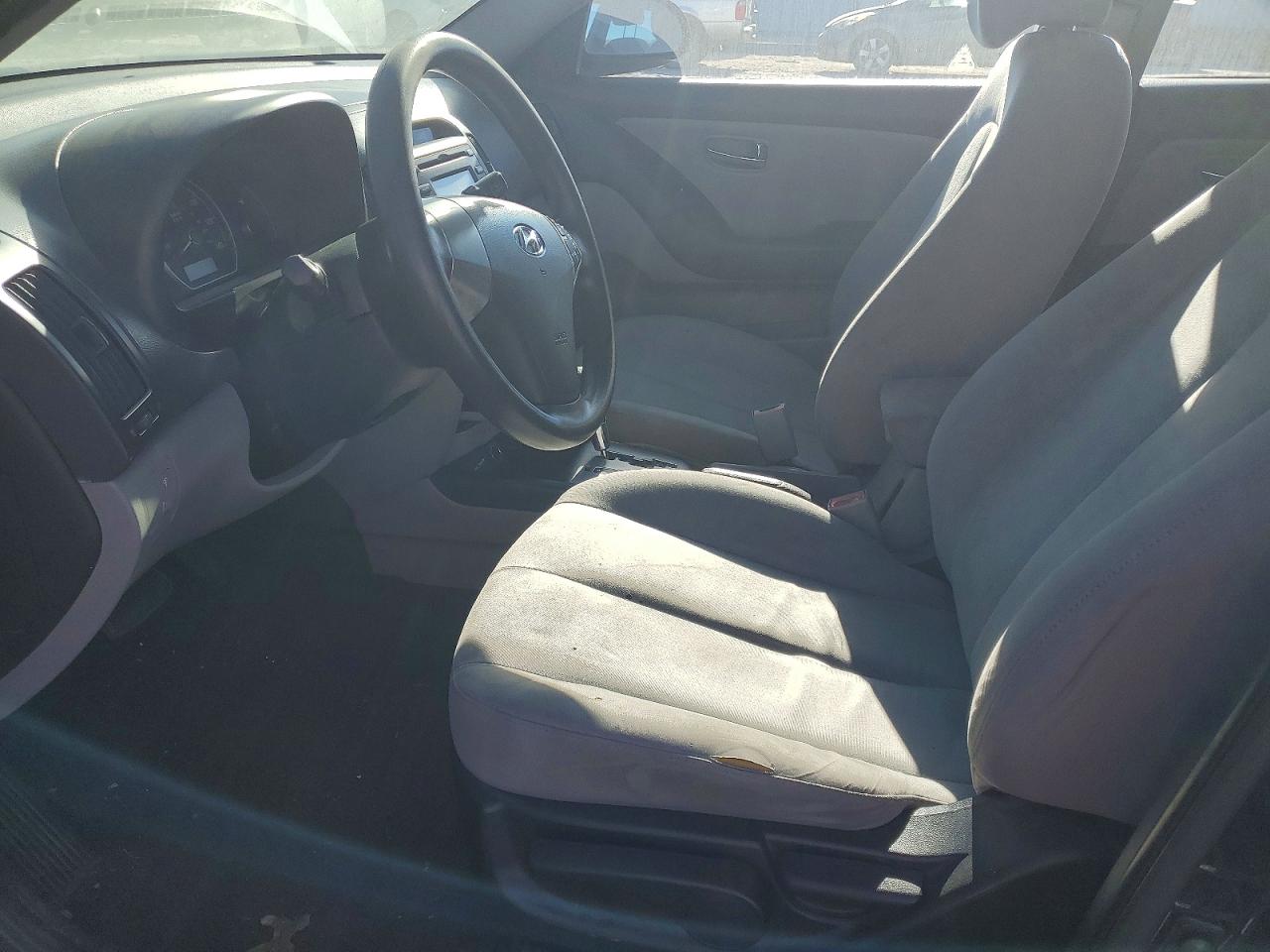 2010 HYUNDAI ELANTRA