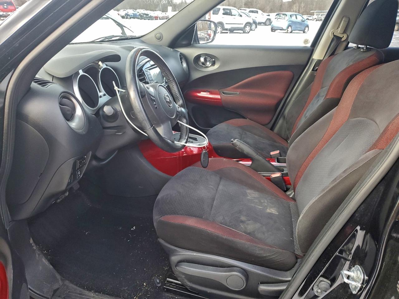 2015 NISSAN JUKE